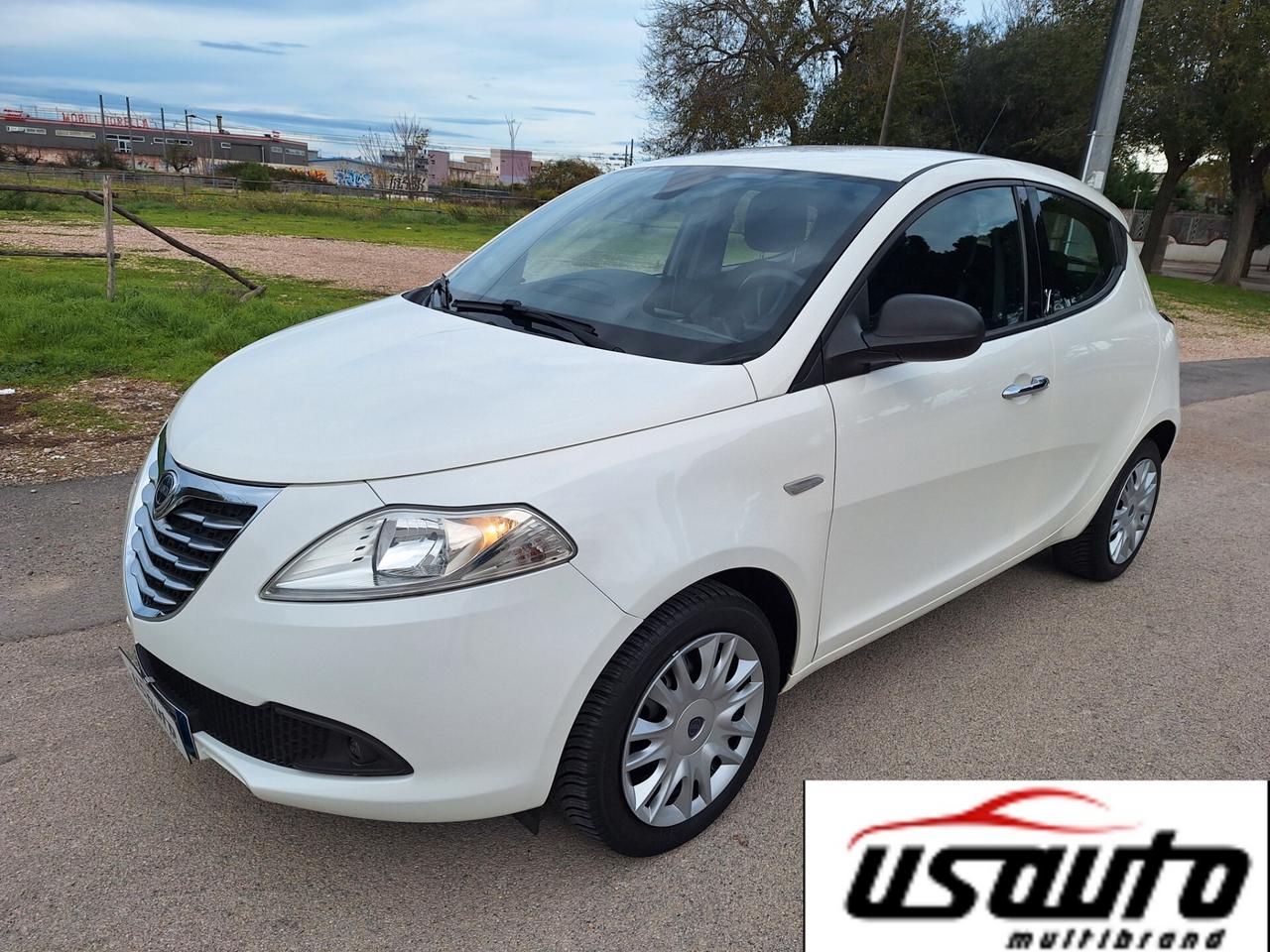 Lancia Ypsilon 1.2 69 CV 5 porte Silver PERFETTA