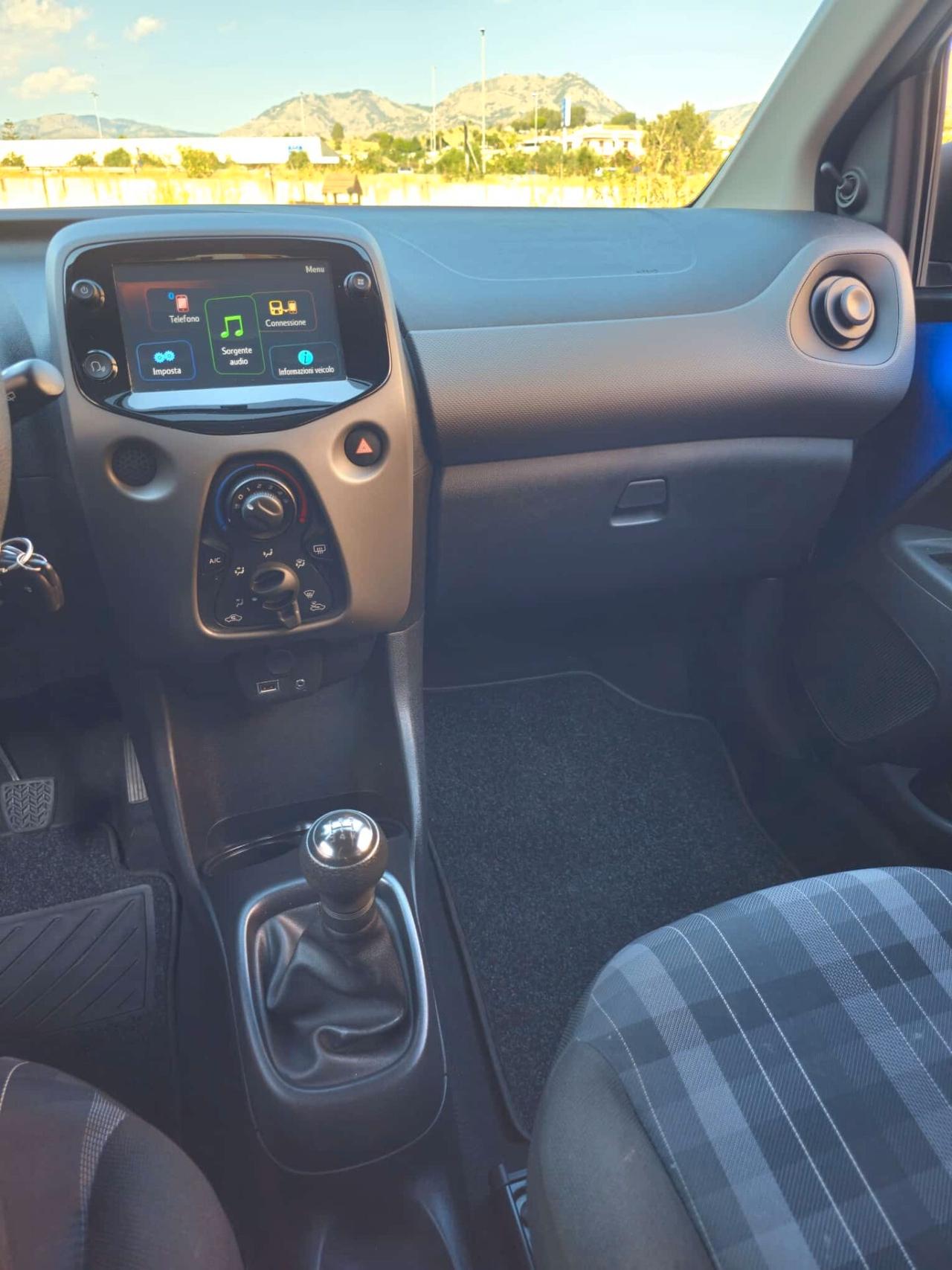 Peugeot 108 VTi 72 S&S 5 porte Allure TOP!