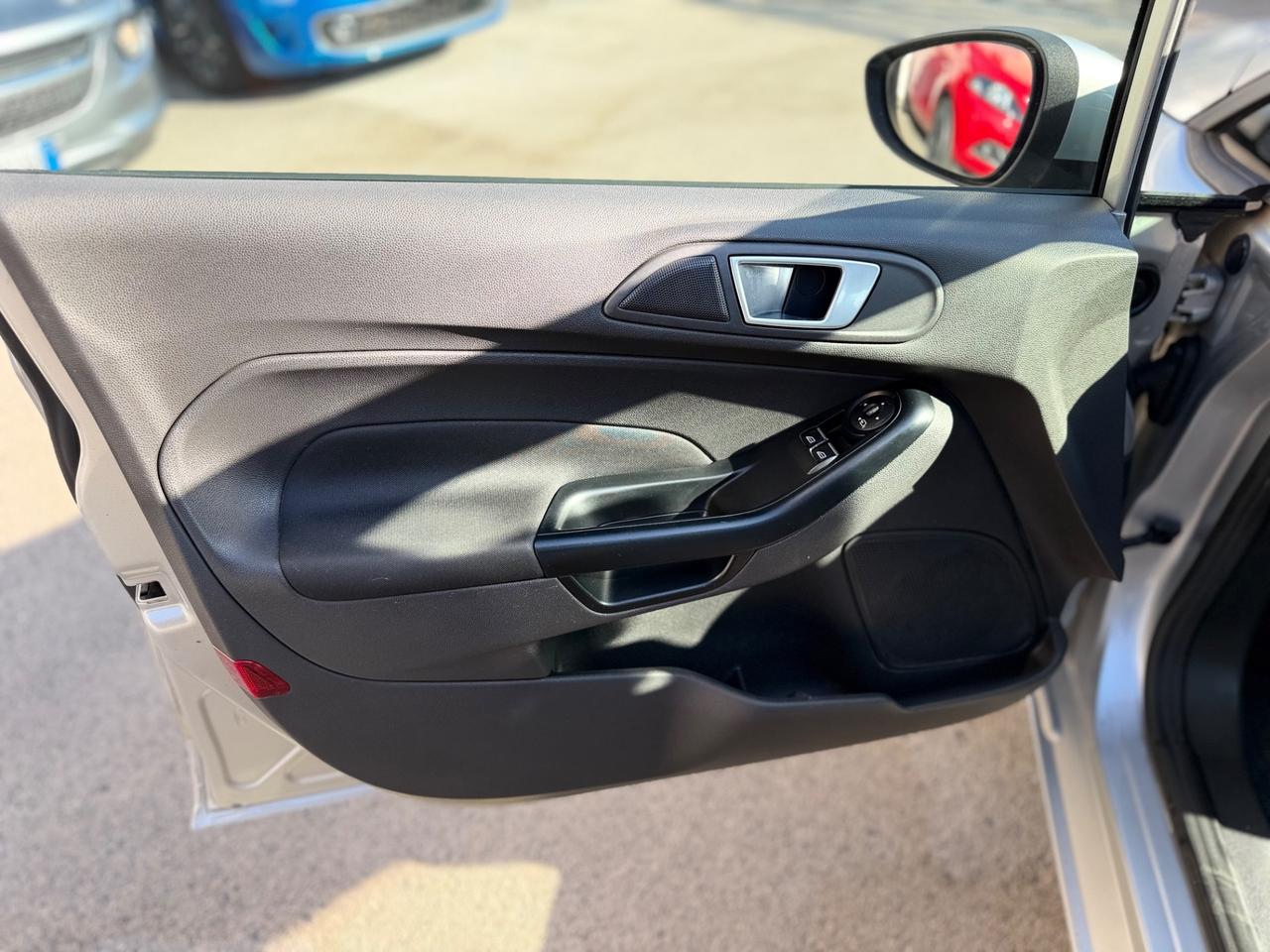 Ford Fiesta 1.4 5 porte Bz.- GPL OK NEOPATENTATI