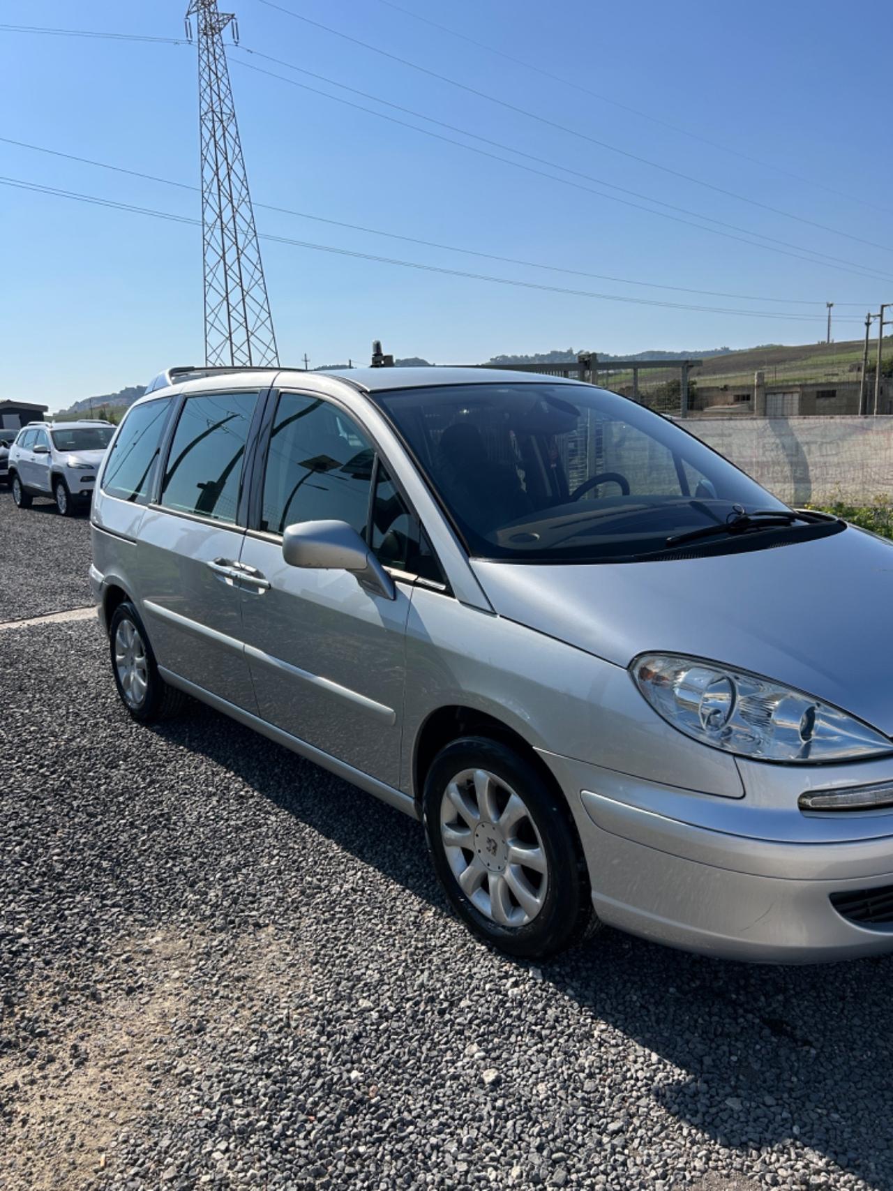 Peugeot 807 2.2 HDi FAP SV