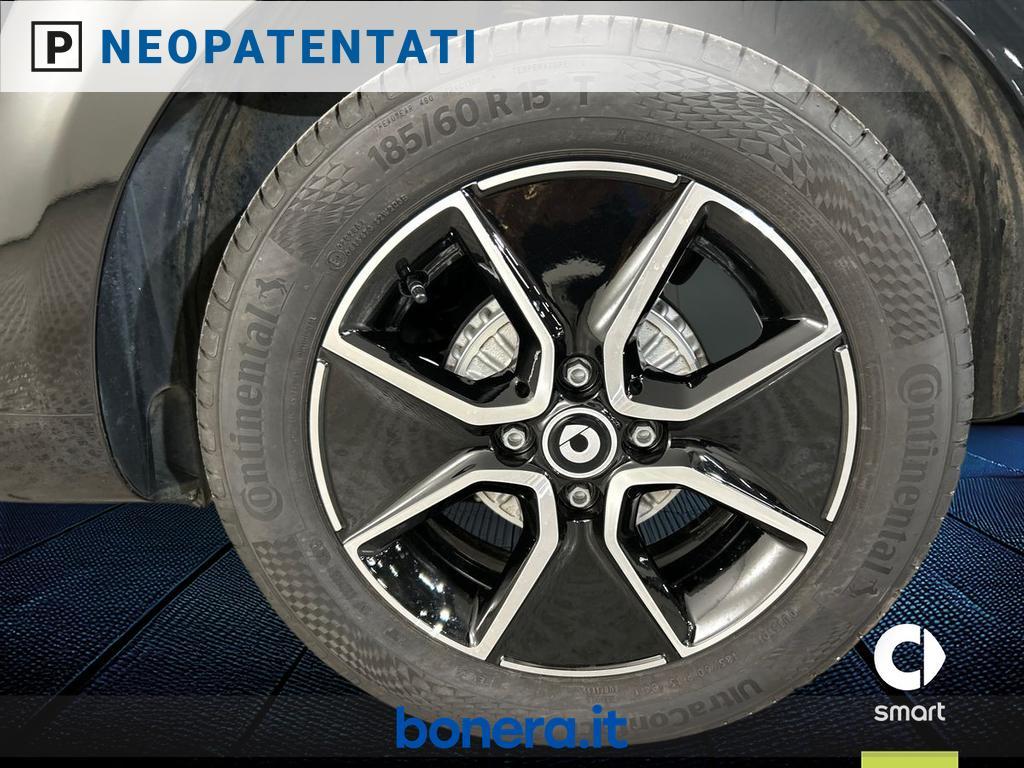 Smart fortwo EQ Berlin Black Passion
