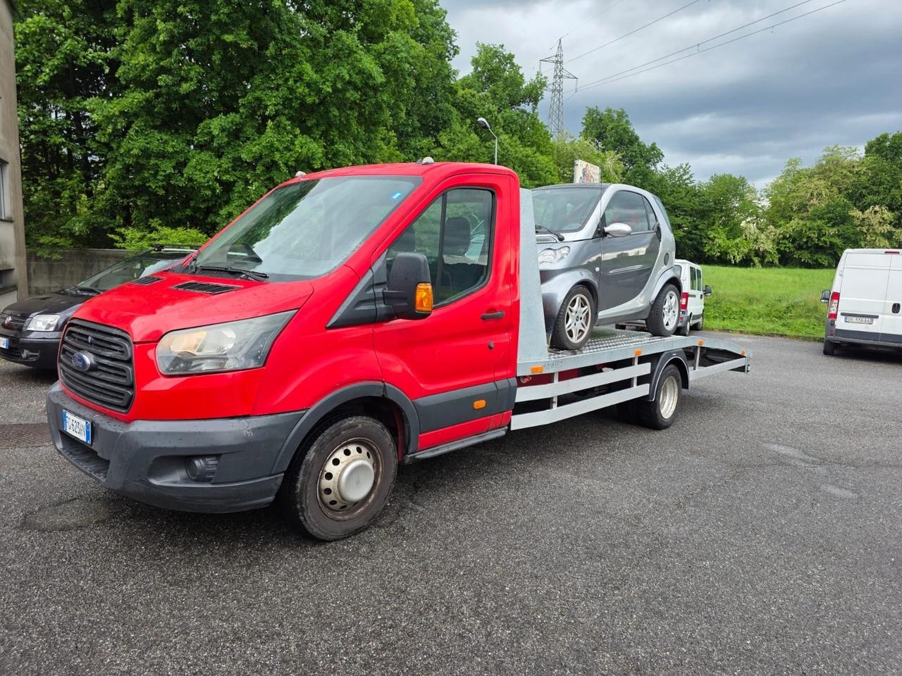 Ford Transit carroattrezzi