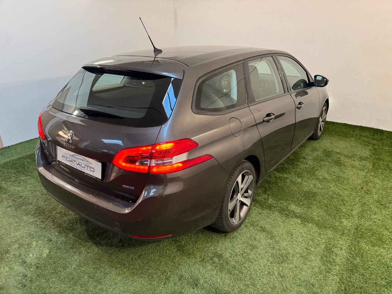 Peugeot 308 BlueHDi S&S EURO6 SW AUTOMATIC.