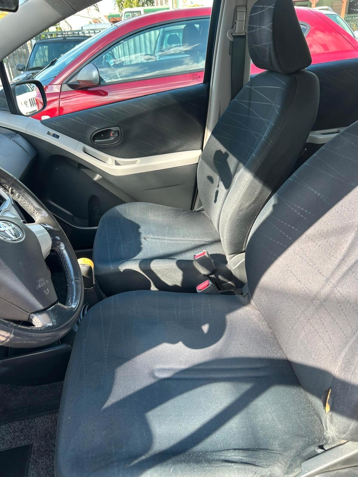 Toyota Yaris 1.0 5 porte Sol