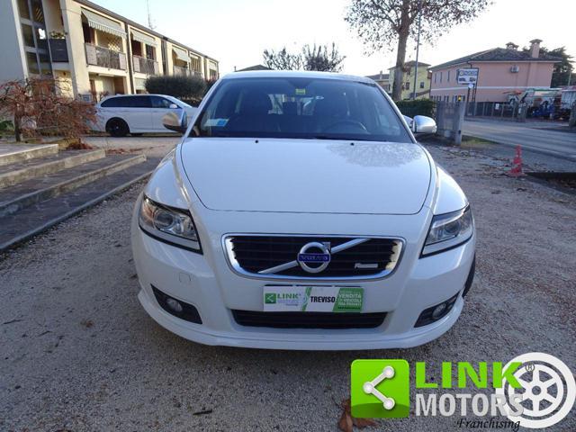 VOLVO V50 D2 R-design