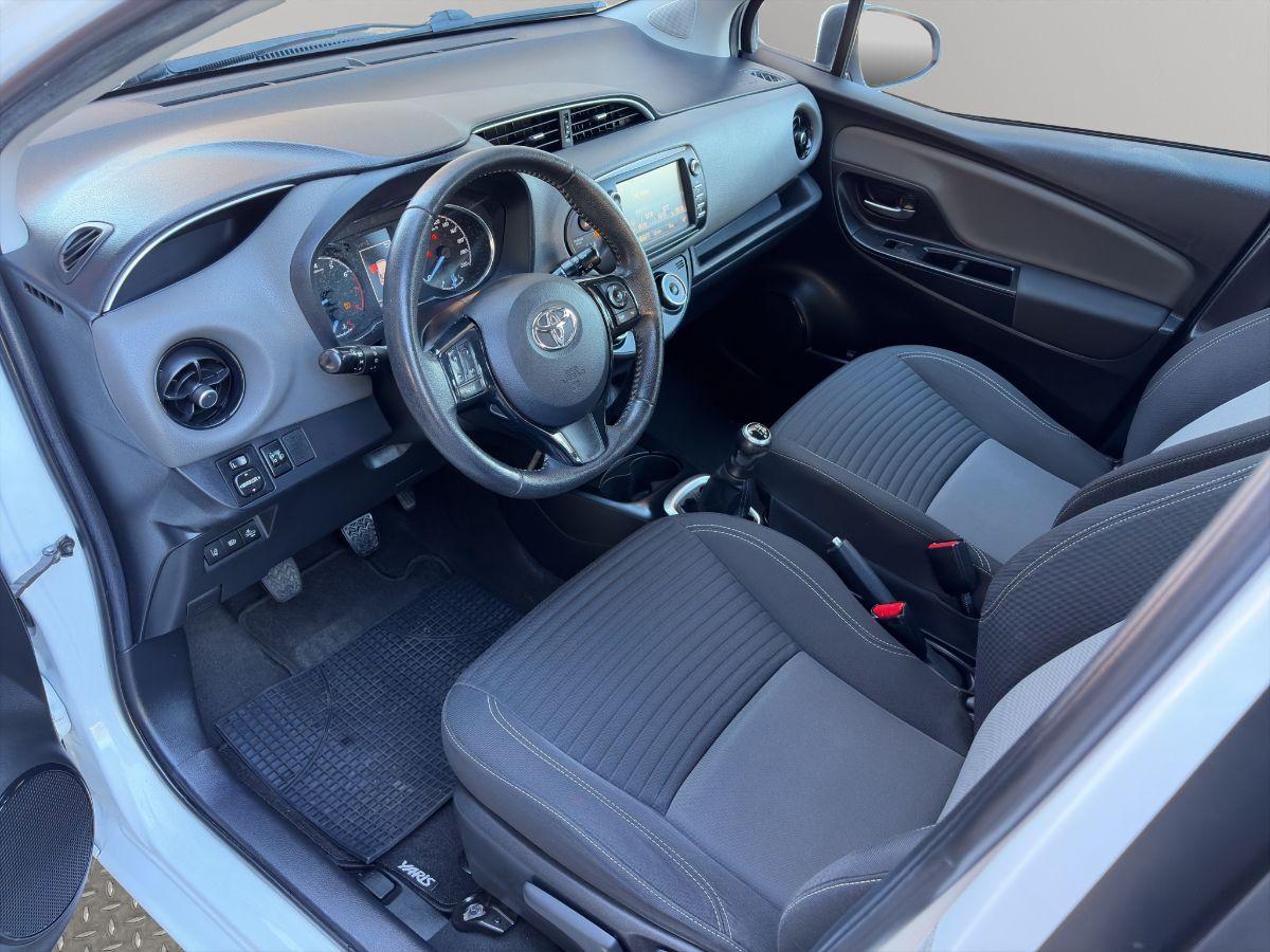 TOYOTA - Yaris - 1.0 5p. 72CV Lounge TELECAMERA