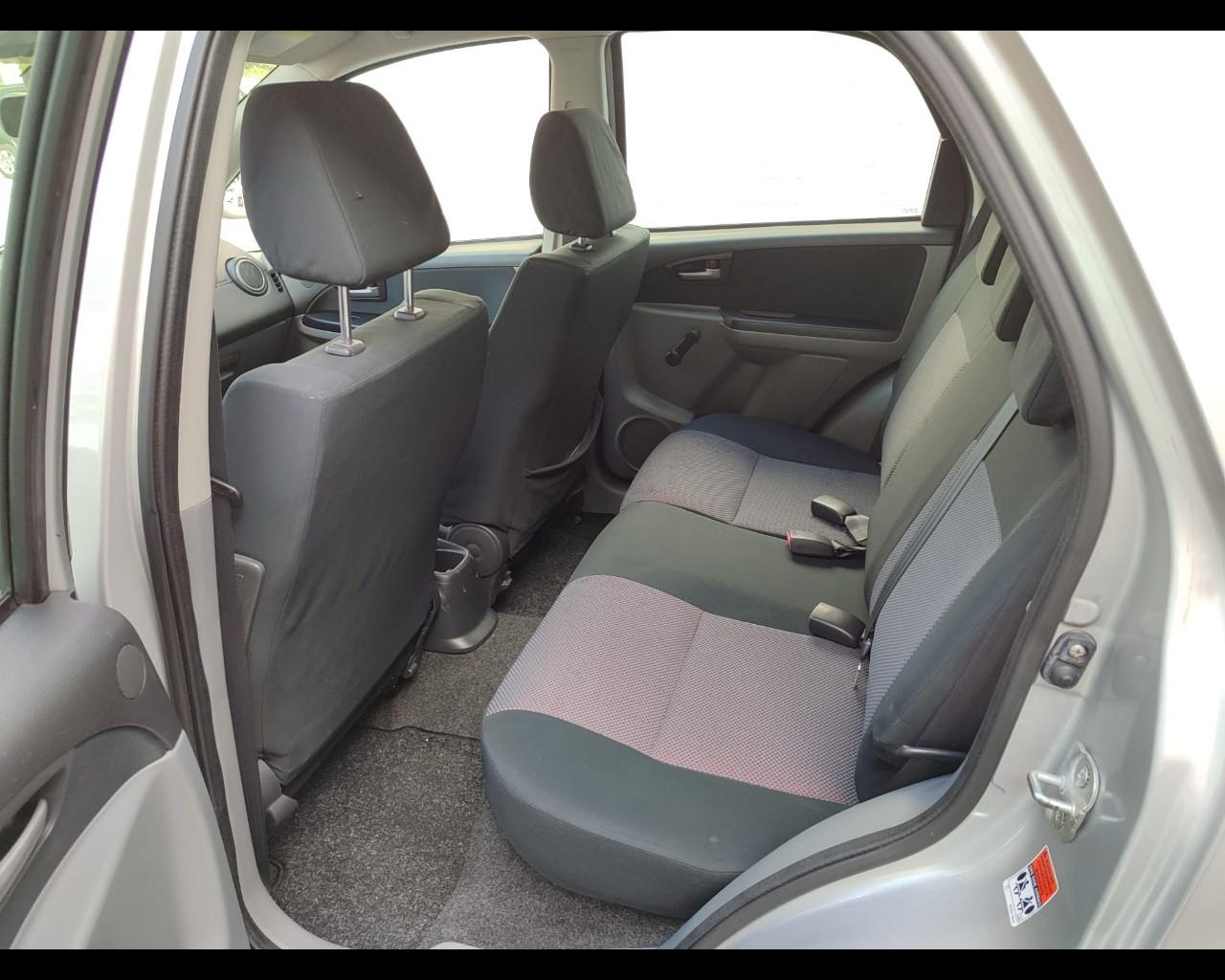 SUZUKI SX4 - 1.6 16V 4WD Outdoor Line