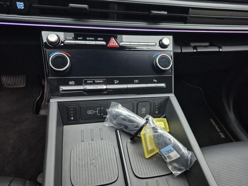 Hyundai Santa Fe Santa Fe 1.6 t-gdi hev XClass Calligraphy Pack 4wd 7p.ti at