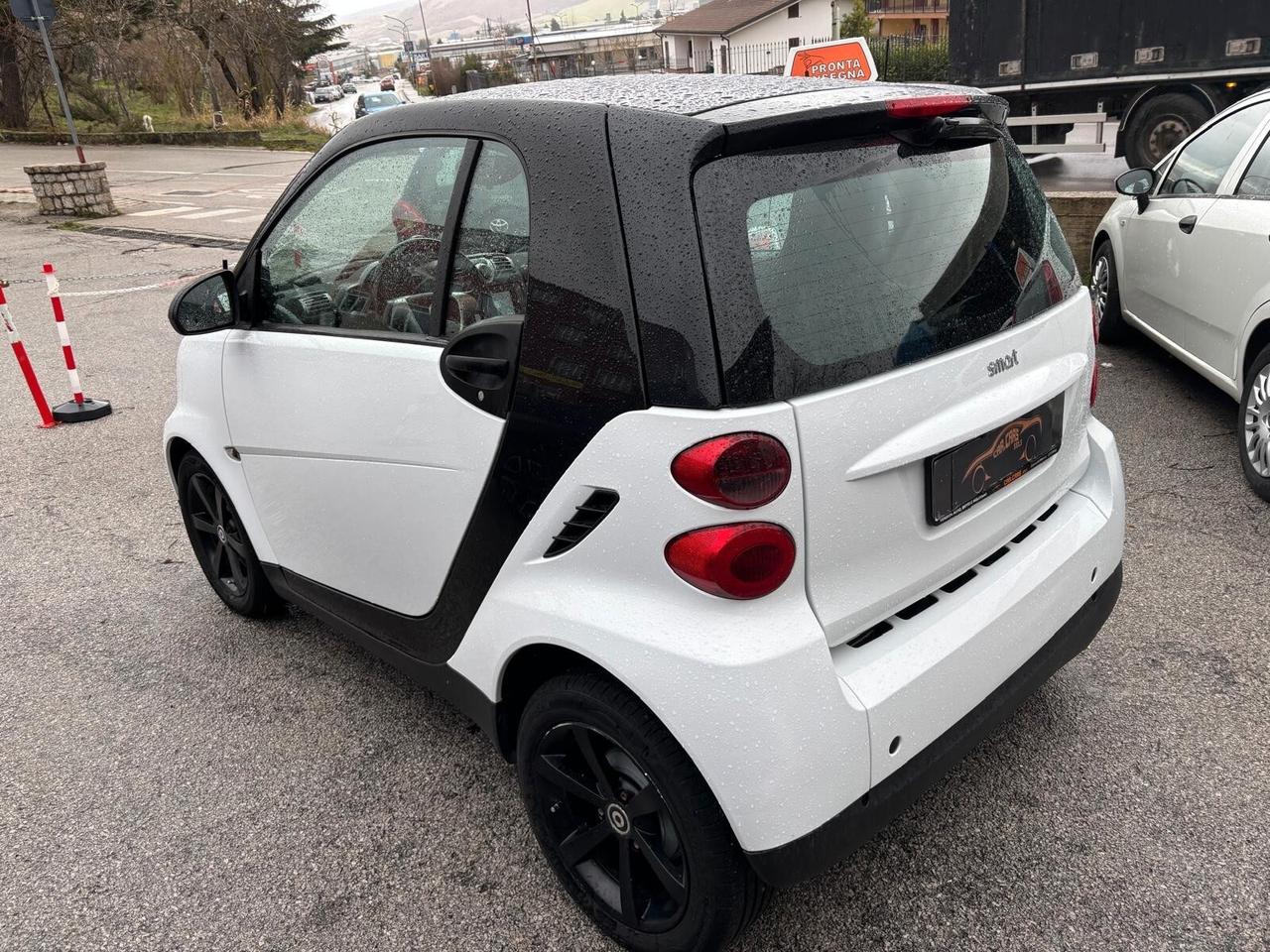 Smart ForTwo 1000 62 kW coupé passion
