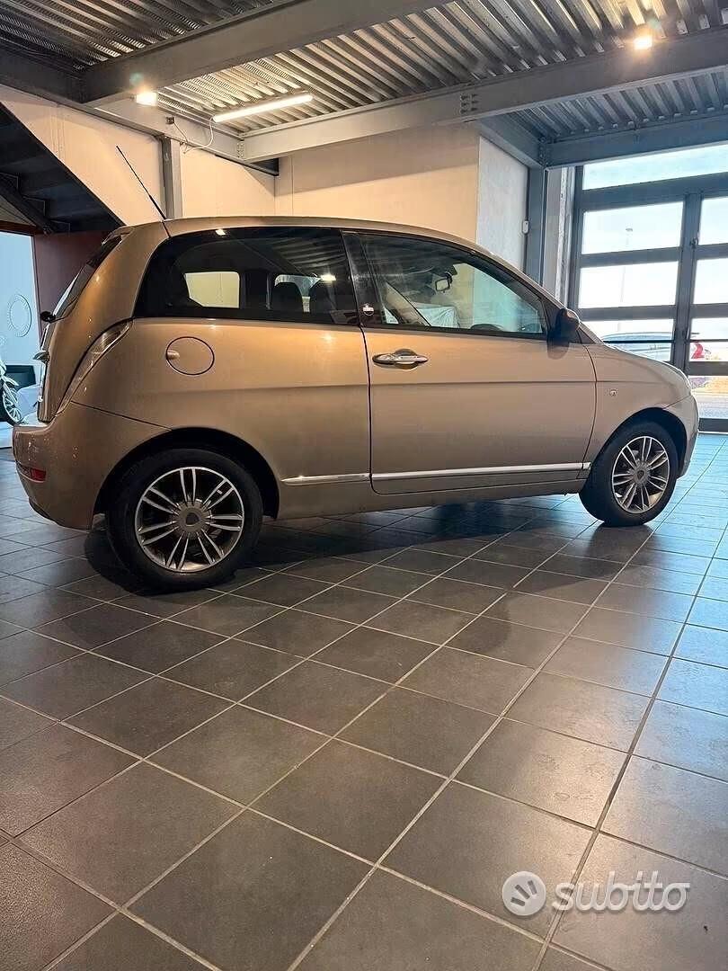 Lancia Ypsilon 1.4 Ecochic GPL - NEOPATENTATI