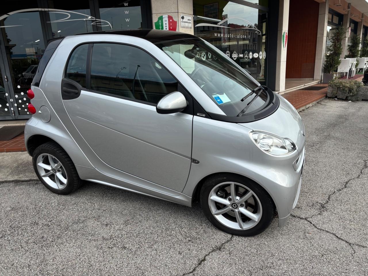 Smart ForTwo 1000 52 kW MHD coupé pulse