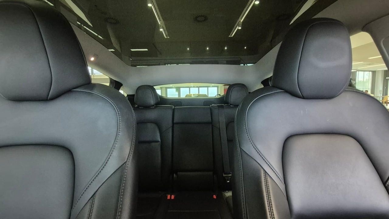 TESLA Model Y 2021 - Model Y Single Motor rwd