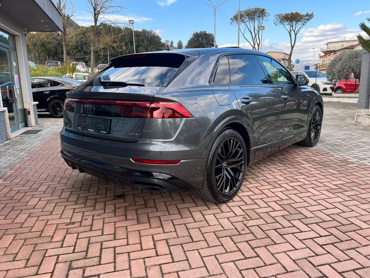 AUDI Q8 50 TDI ACCONTO €35.000 NOLEGGIO RISCATTO NO SCORING