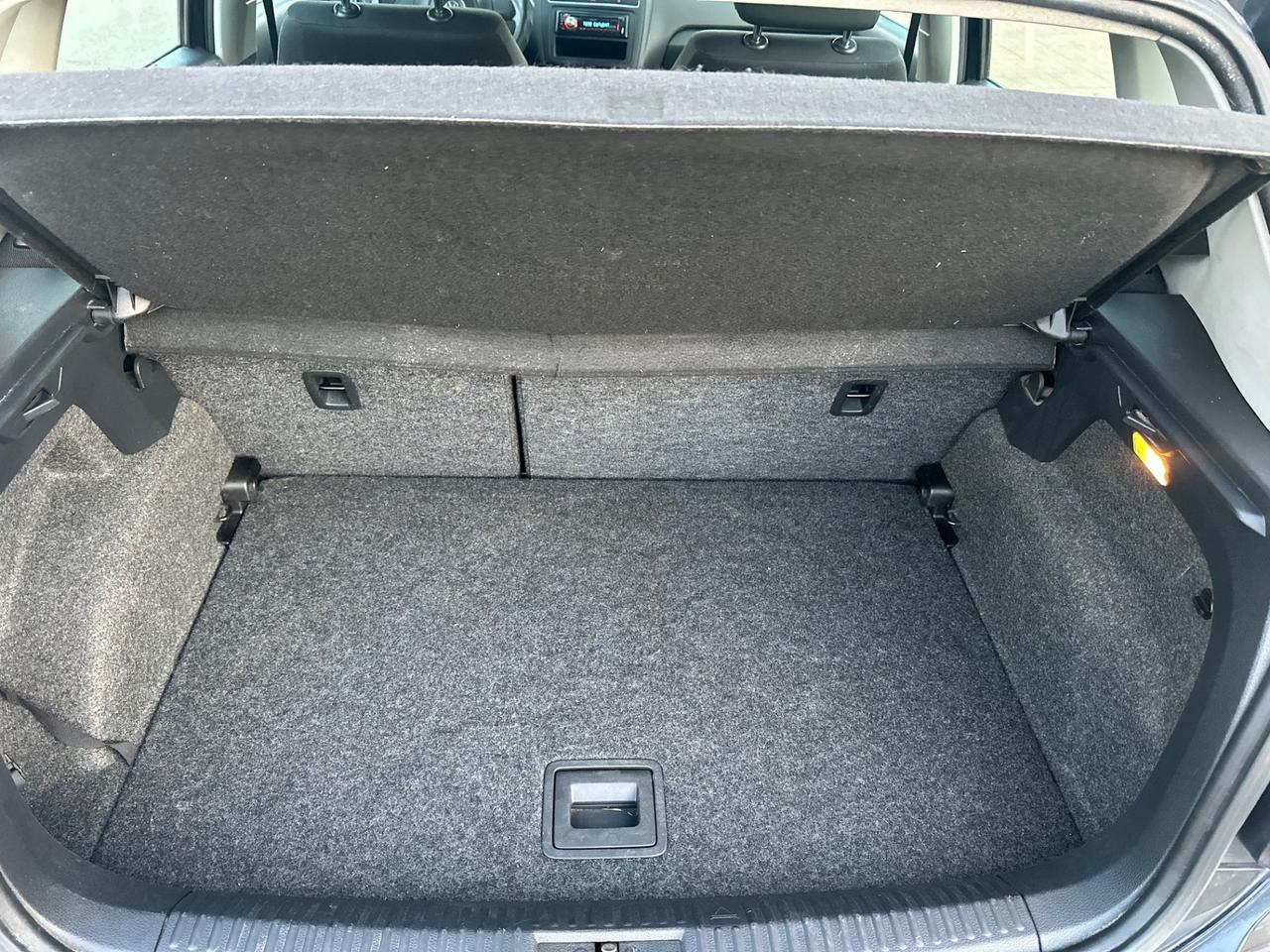 Volkswagen POLO 1.6 DIESEL 2011 - BASSI CONSUMI