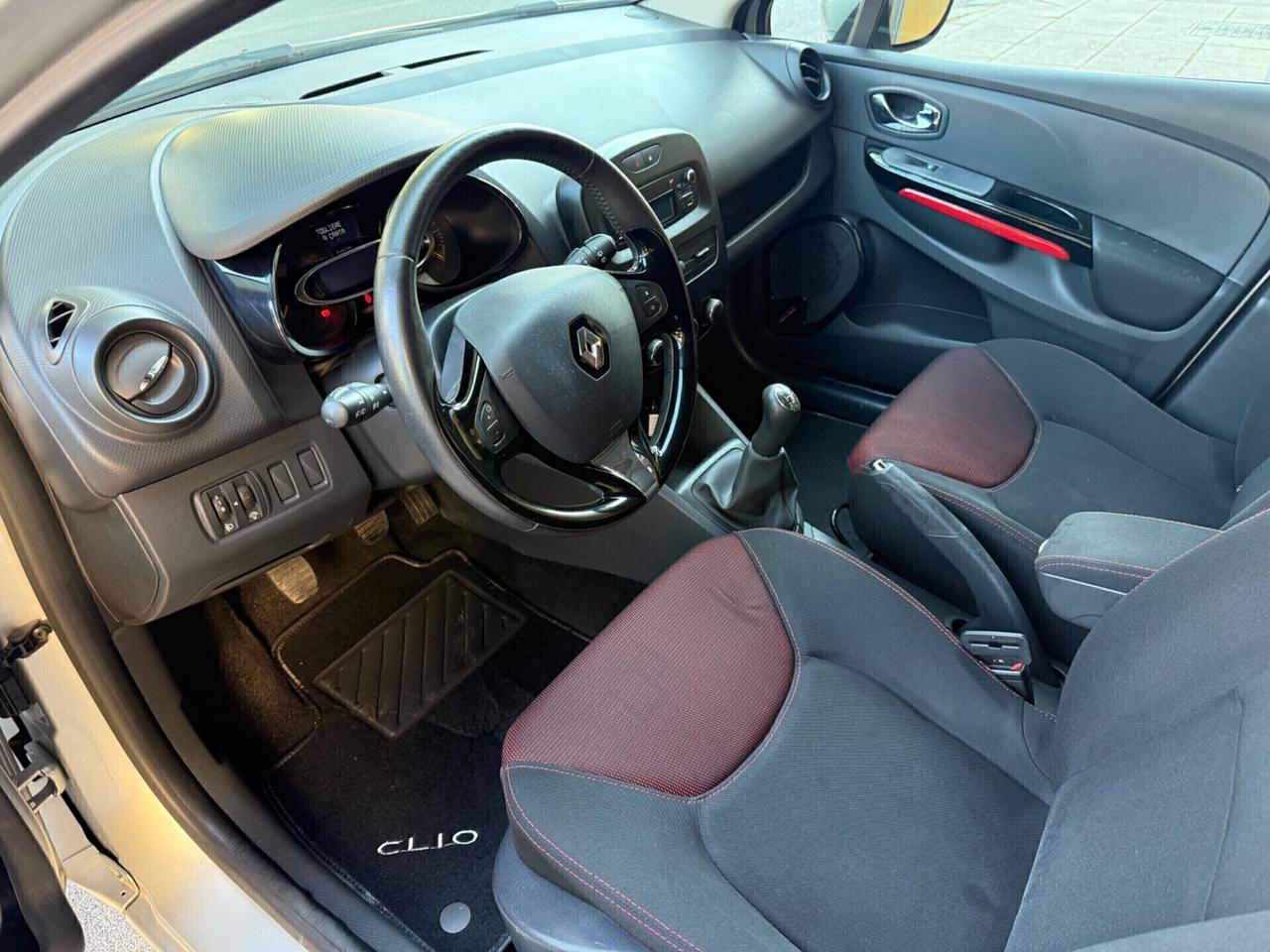 Renault Clio 2014 - 1.5 dCi 8V 75CV 5 porte Wave