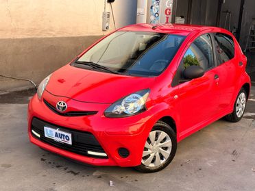 Toyota Aygo 1.0 12V VVT-i 5 porte Lounge Connect