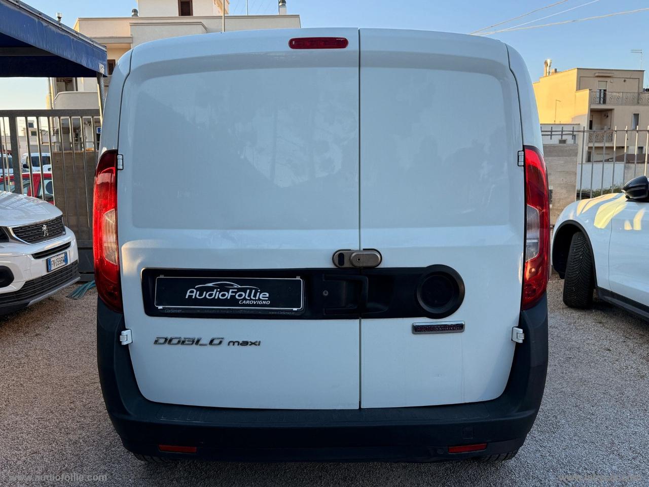Doblò 1.6MJT 105 PL-TN Cargo Maxi Lam.SX