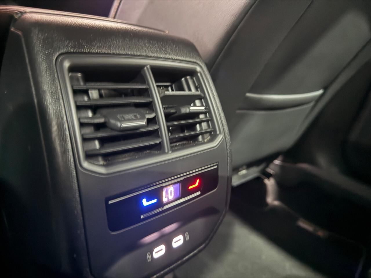 Cupra Formentor 1.5TSI150CV DSG BLACK ED.+AMBIENT2024