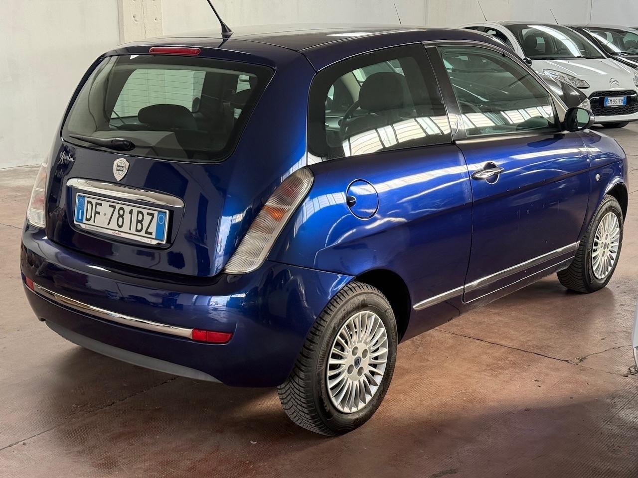 Lancia Ypsilon 1.2 Oro GPL