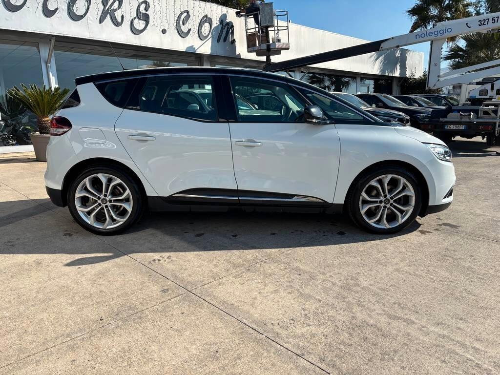 Renault Scénic Blue 120 CV 2019 / 185.000 KM Tua a soli 79 Euro al mes e condizioni pari al nuovo