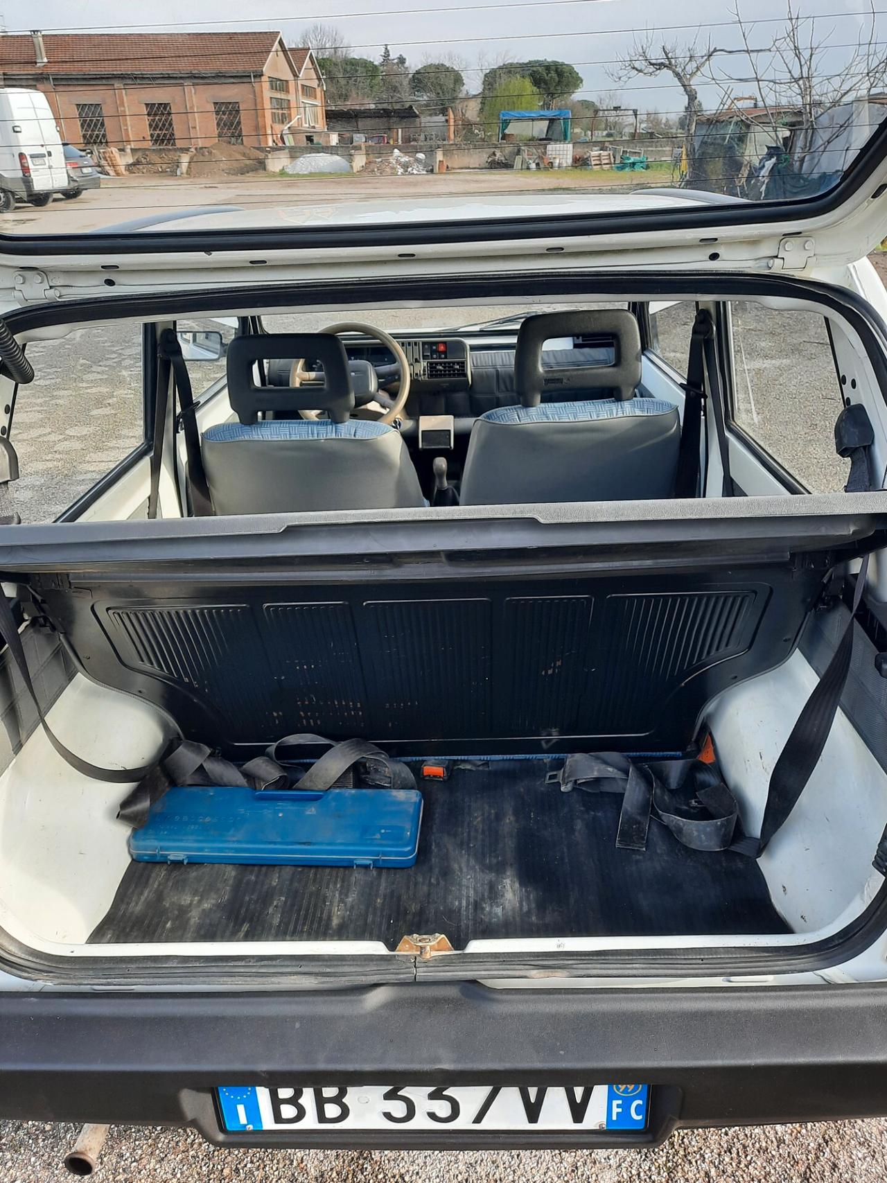 Fiat Panda 900 i.e. cat Young