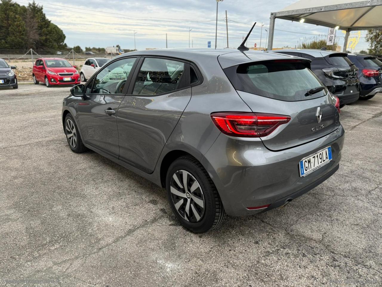 RENAULT Clio TCe 90 CV 5p. Equilibre