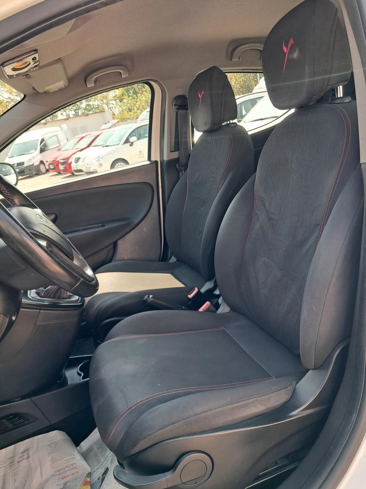 Lancia Ypsilon 1.3 MJT Elefantino