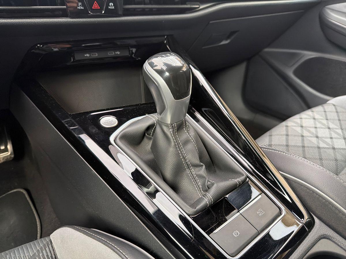 VOLKSWAGEN Golf 1.5 tsi evo act R-Line 130cv