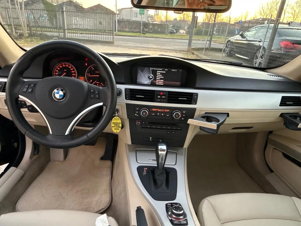 BMW 320 d coupe 320d xdrive Futura+Navi+Pelle