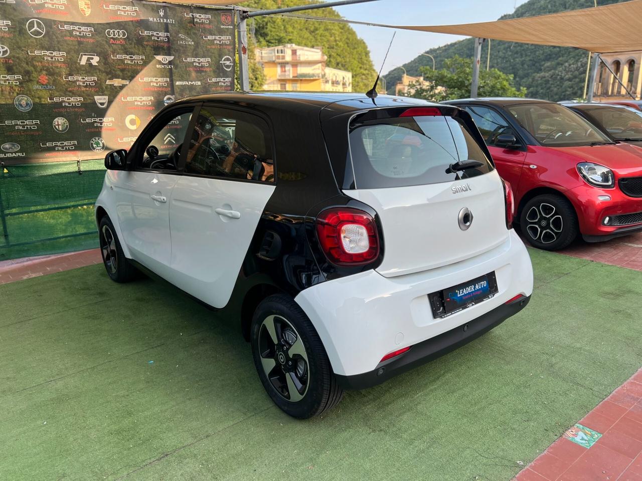 Smart ForFour 71 cv AUTOMATICA/SENSORI/BRACCIOLO