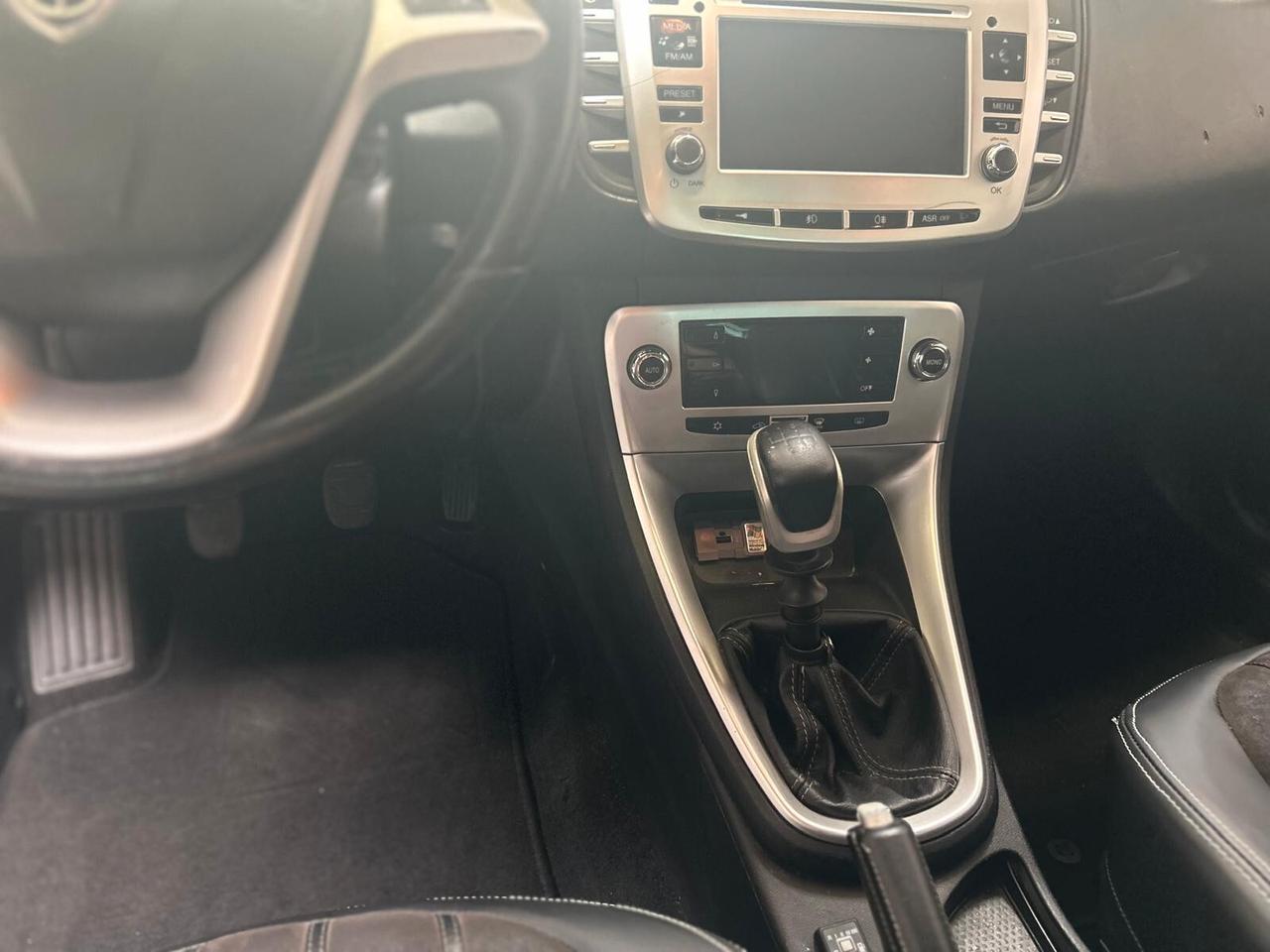 Lancia Delta 1.4 T-Jet 120 CV Argento Ecochic GPL