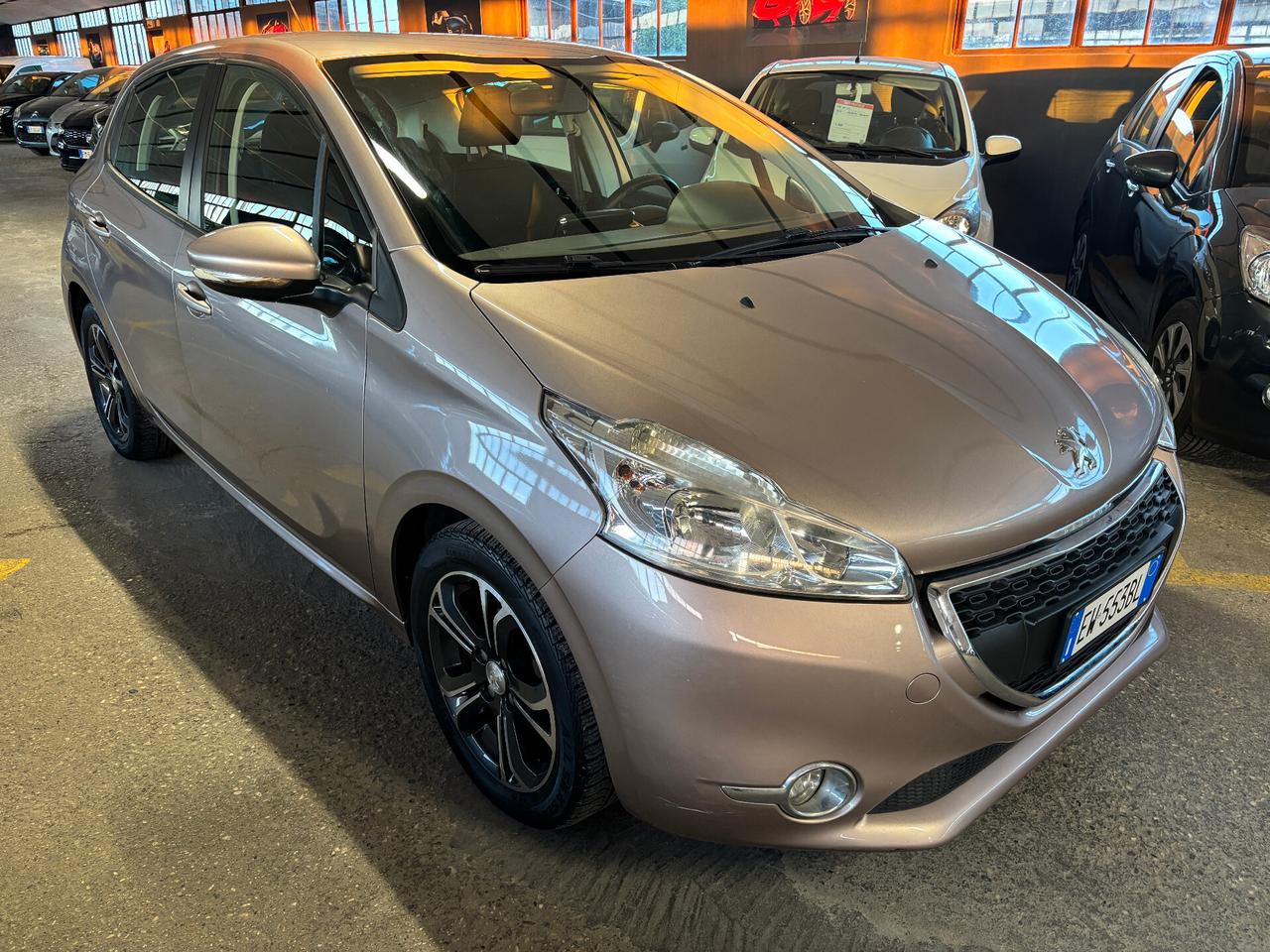 Peugeot 208 1.2 PureTech 82CV Allure NEOPATENTATO