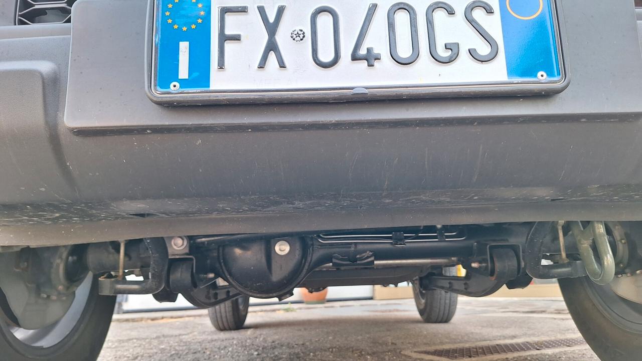 Suzuki Jimny 1.5 5MT Top
