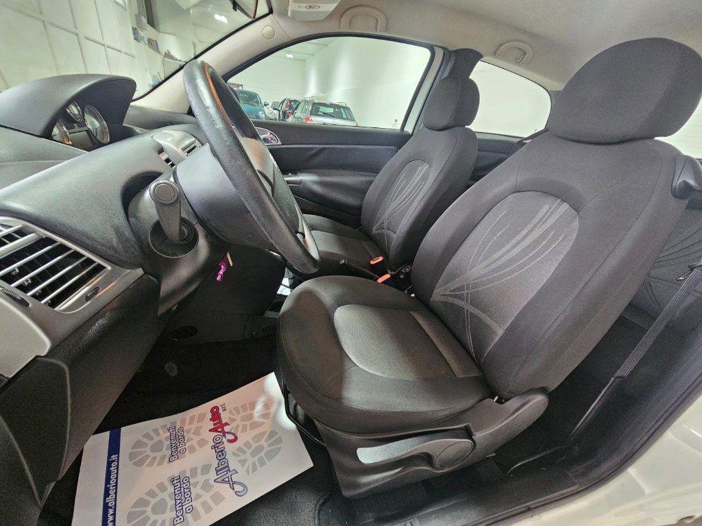Lancia Ypsilon 1.3 MJT 75 CV Platinum