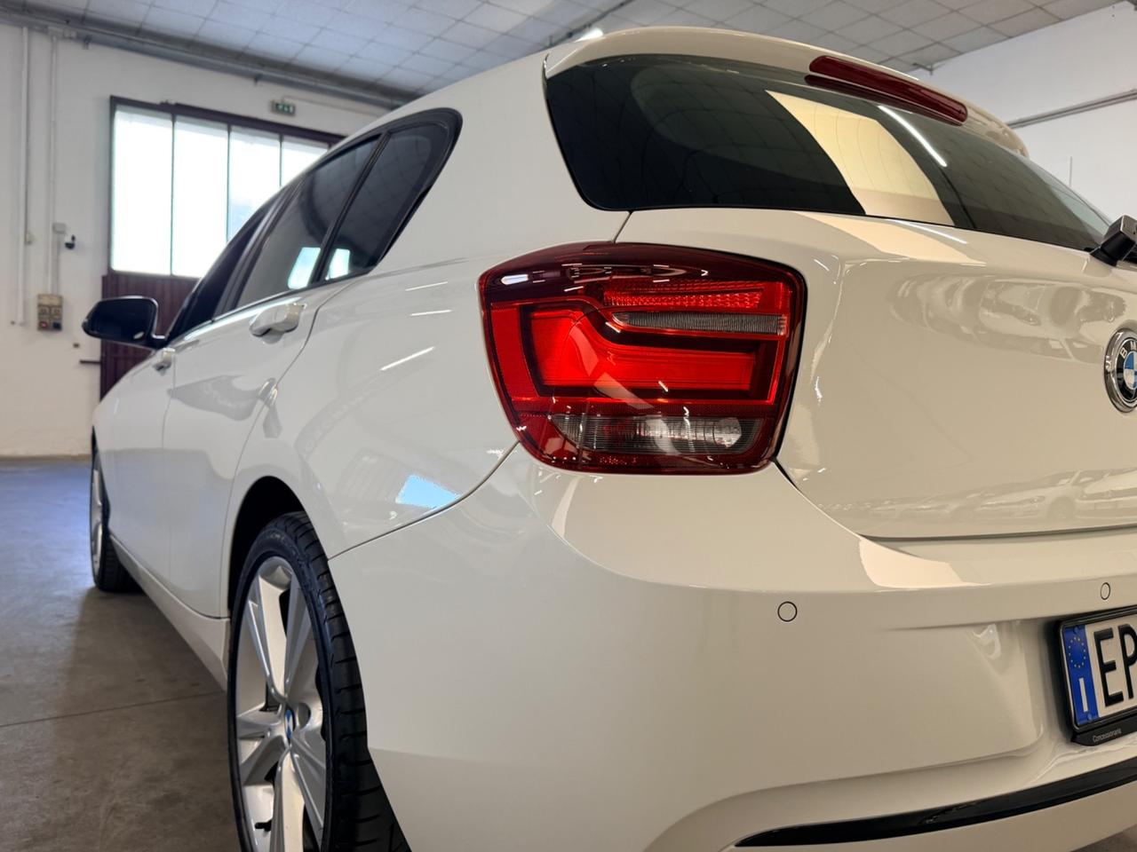 Bmw 116 116d 5p. Efficient Dynamics Sport