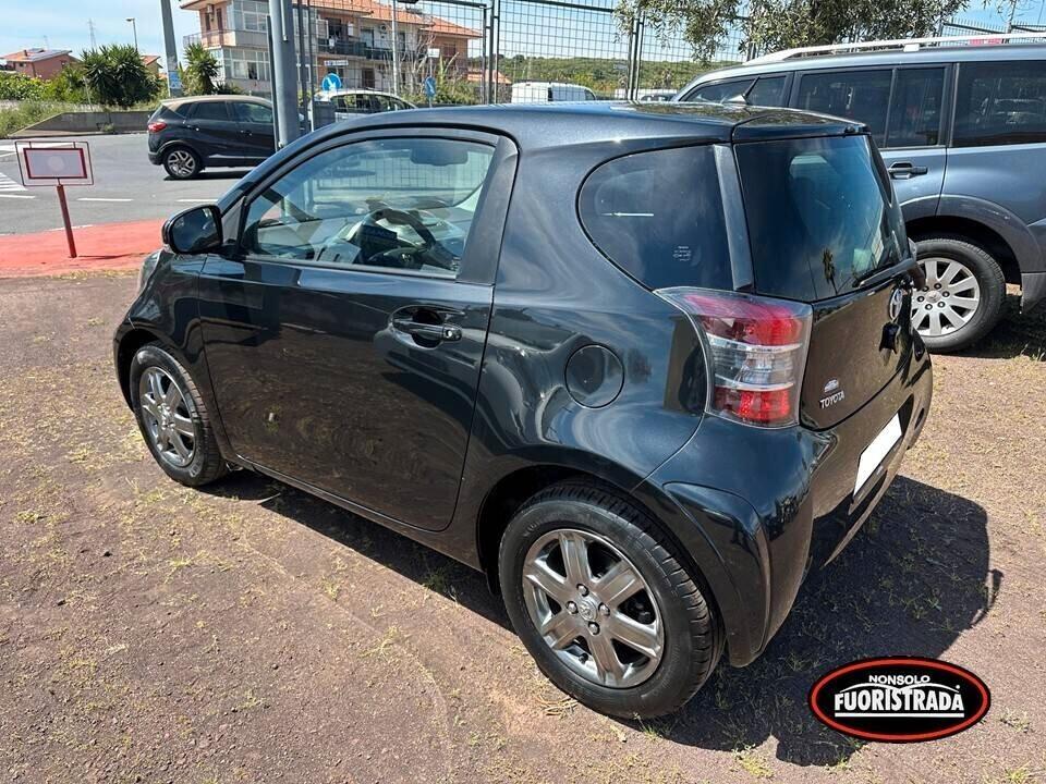 Toyota iQ Toyota iQ 1.4 D-4D