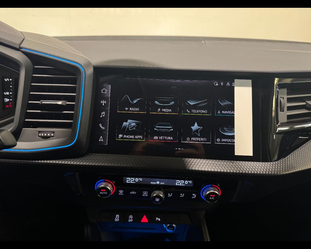 AUDI A1 ALLSTREET 30 TFSI S-TRONIC IDENTITY CONTRAST