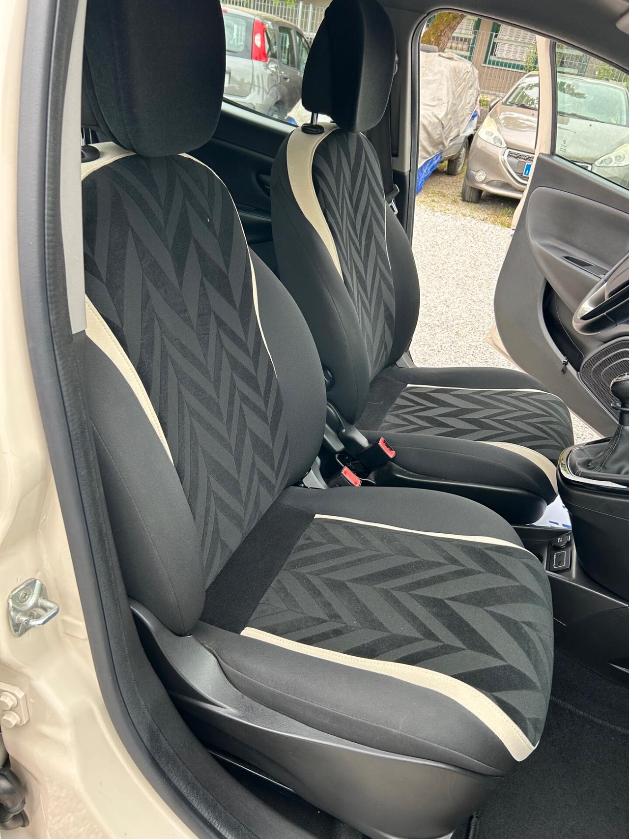 Lancia Ypsilon 1.2 GPL Ecochic Gold-UNIPROPRIETARIO