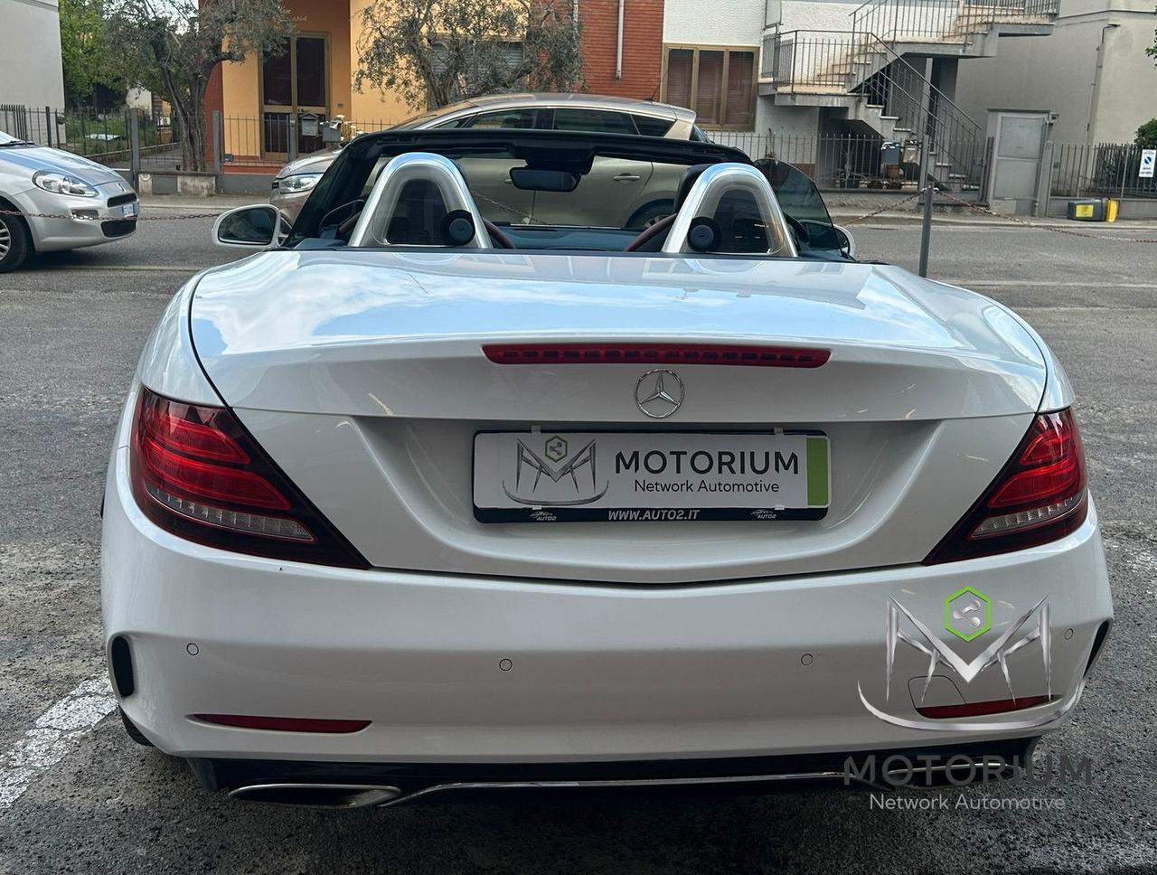 Mercedes-Benz SLC 250 D PREMIUM AMG