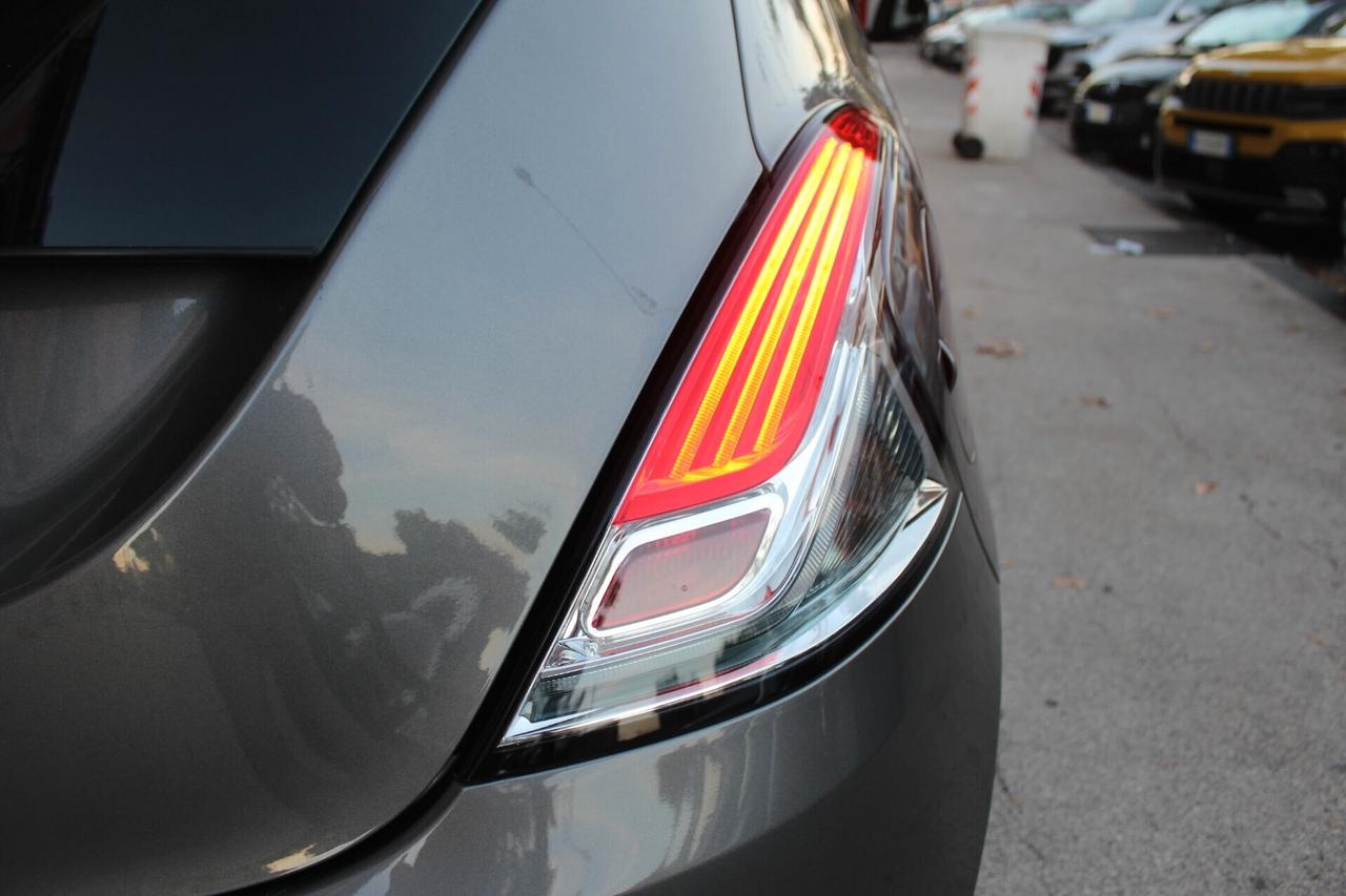 Lancia Ypsilon 1.0 Hybrid Gold
