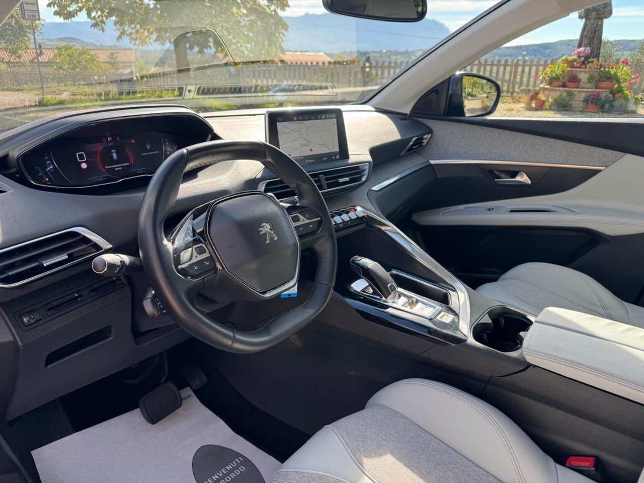 Peugeot 3008 BlueHDi 130 S&S EAT8 Allure