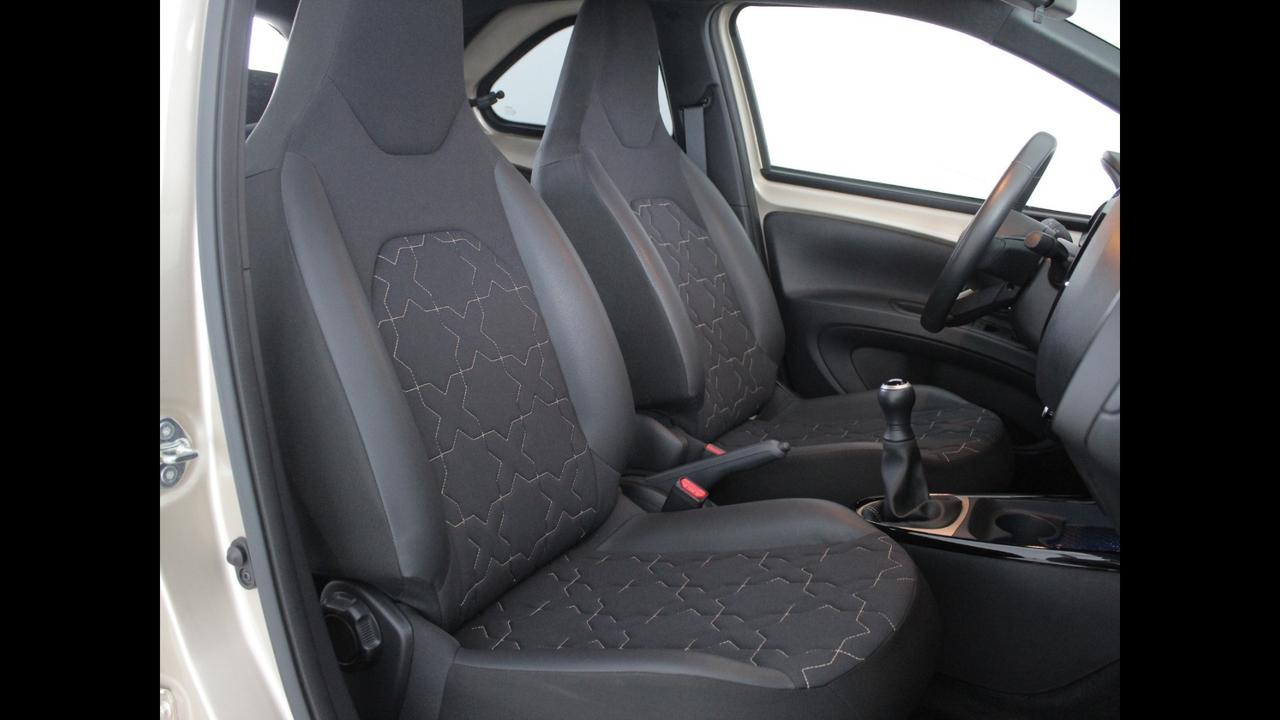 TOYOTA Aygo X - Aygo X 1.0 Lounge 72cv s-cvt