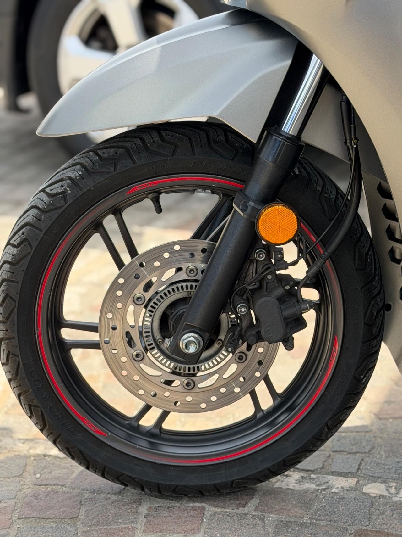 Honda SH 300 SH300 SPORT