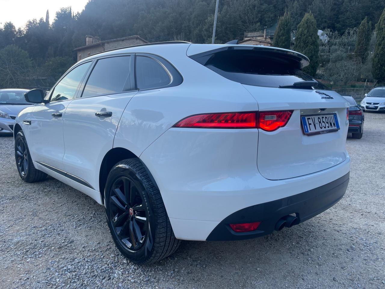 Jaguar F-Pace 2.0 D 180 CV AWD aut. Portfolio