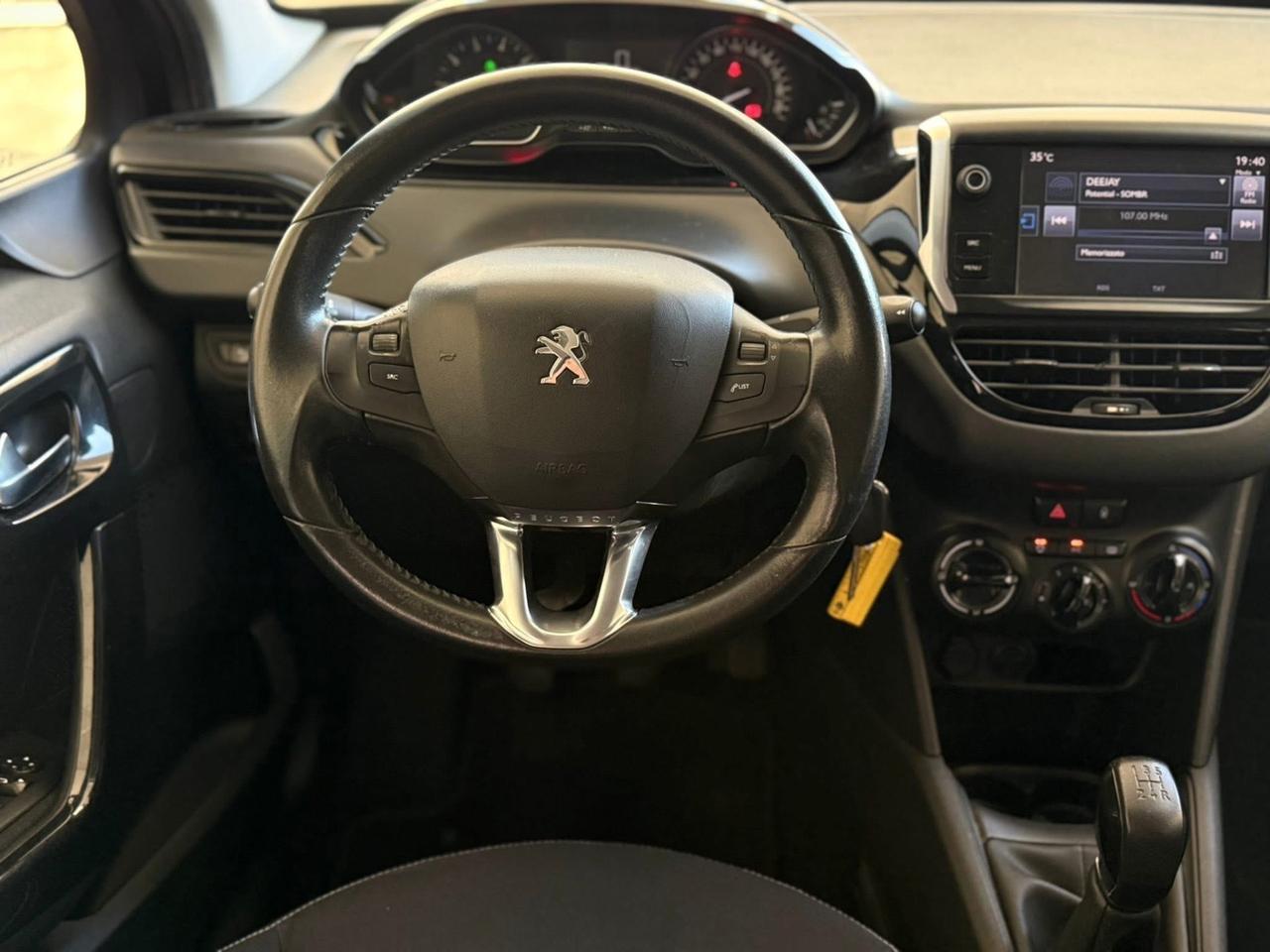 Peugeot 208 82CV 5 porte NEOPATENTATI