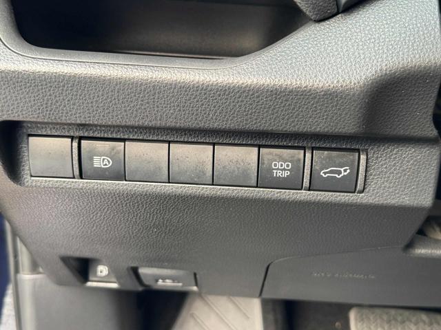 TOYOTA RAV 4 MY23 RAV4 2.5 HV (218CV) E-CVT 2WD Business