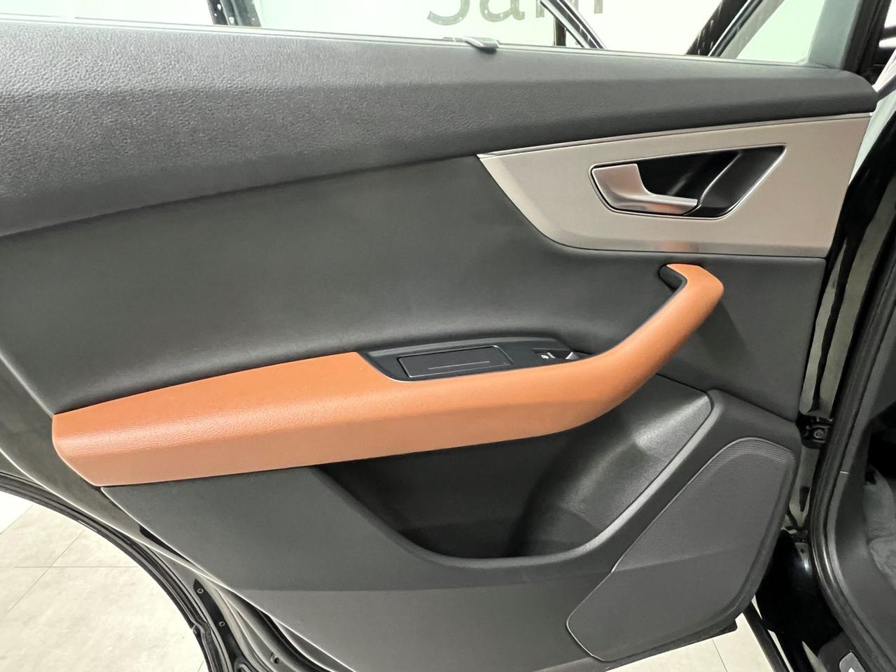 AUDI Q7 II 2019 Q7 50 3.0 tdi mhev Business quattro tiptronic