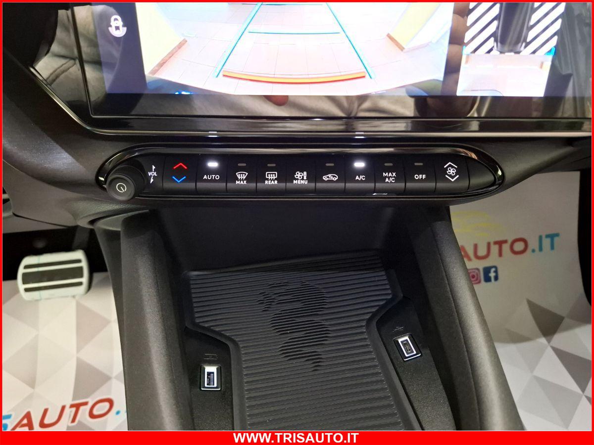 ALFA ROMEO Junior 1.2T Hybrid eDCT6 Speciale NEOPATENTATI IVATA