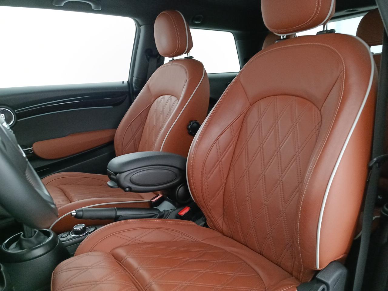 MINI Mini IV F56 2021 3p - Mini 3p 1.5 Cooper Yours Premium Plus Package auto