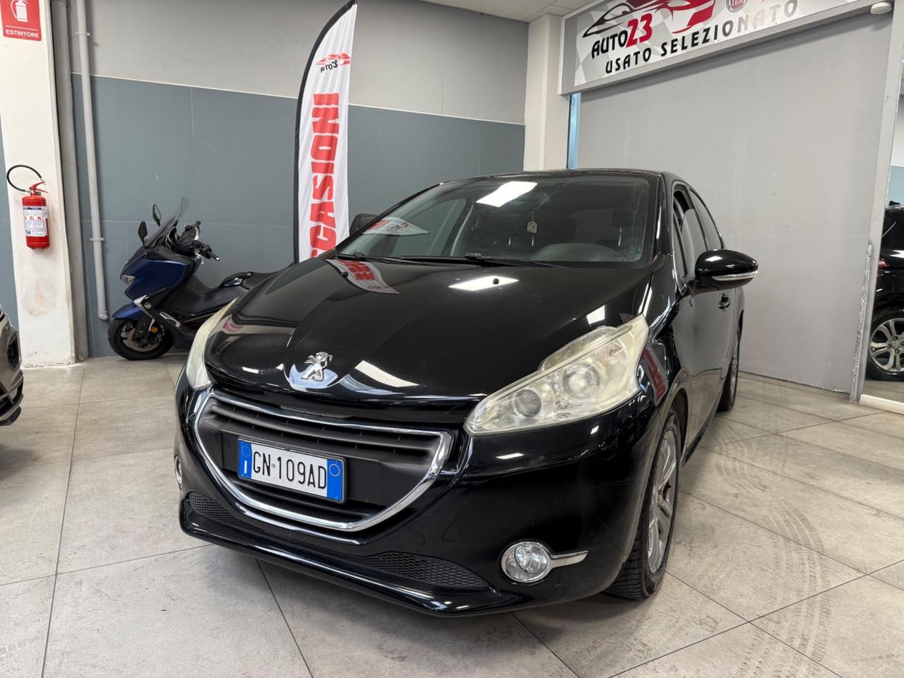 Peugeot 208 1.4 HDi 68 CV 5 porte Allure Ok Neopatentati